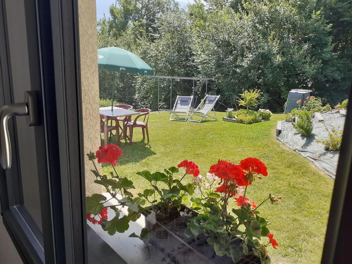 Appartement En Rez De Jardin Thenesol