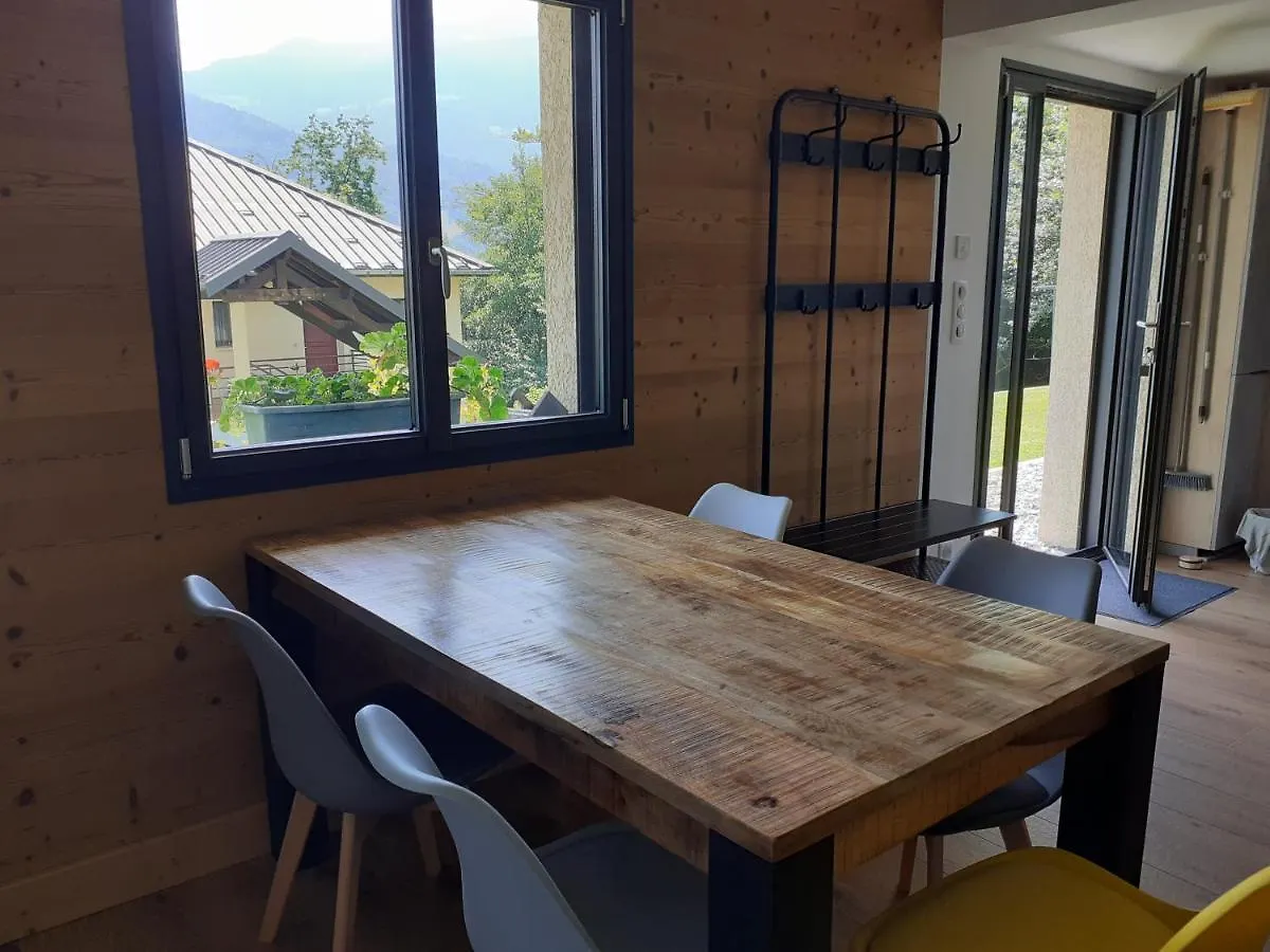 Appartement En Rez De Jardin Thenesol Apartment