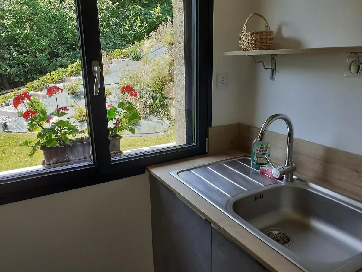 Appartement En Rez De Jardin Thenesol 0*,  France